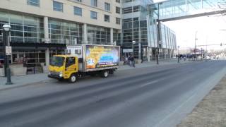 Mobile Digital Billboard March Madness Omaha NE
Moving video truck advertises for Twin Peaks, Zios Pizza, Camping World, and H&H Kia in Omaha, Nebraska for the 2015 NCAA Basketball Tournament. The digital mobile billboard truck was seen around the Centurylink Center and Old Market of Omaha, NE. For more pics and info, visit http://www.mobiledigitalbillboard.com/our_work/ Mobile Digital Billboard March Madness Omaha NE