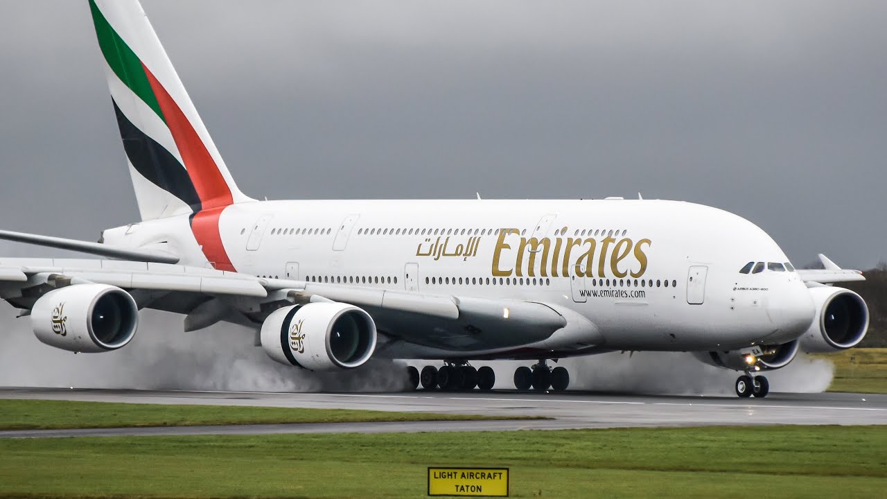 Wet & Busy departures from Manchester airport! ✈️