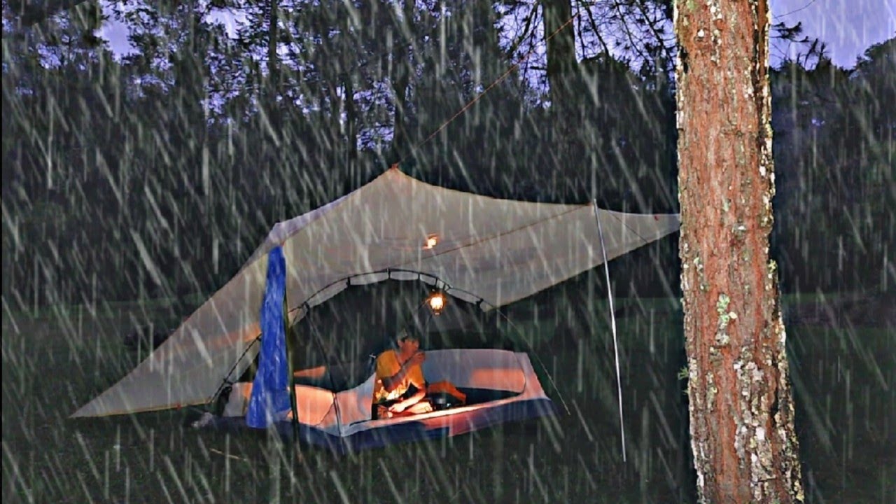 SOLO CAMPING IN HEAVY RAIN, IN THE RAIN ALL NIGHT - THE SOUND OF RAIN ...