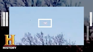 The Proof Is Out There: SILVER UFO CAUGHT ON TAPE IN KANSAS (Season 2) | History