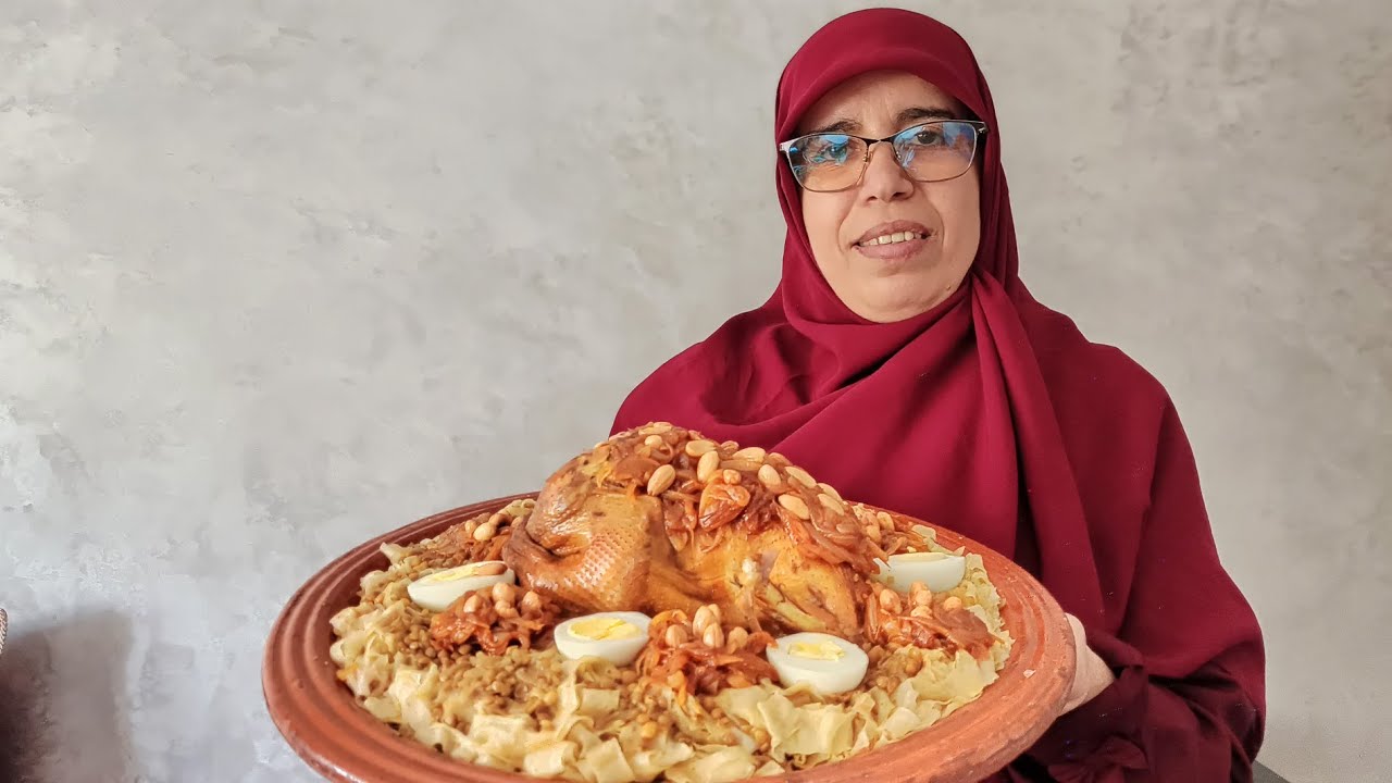 الرفيسة المغربية 🇲🇦🇲🇦 بالدجاج البلدي و دقيق القمح الكامل على حقها و طريقها .. معا اسرار البنة 👌😋