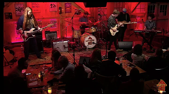 Quinn Sullivan - Let it Rain (Live) from Daryls Ho...
