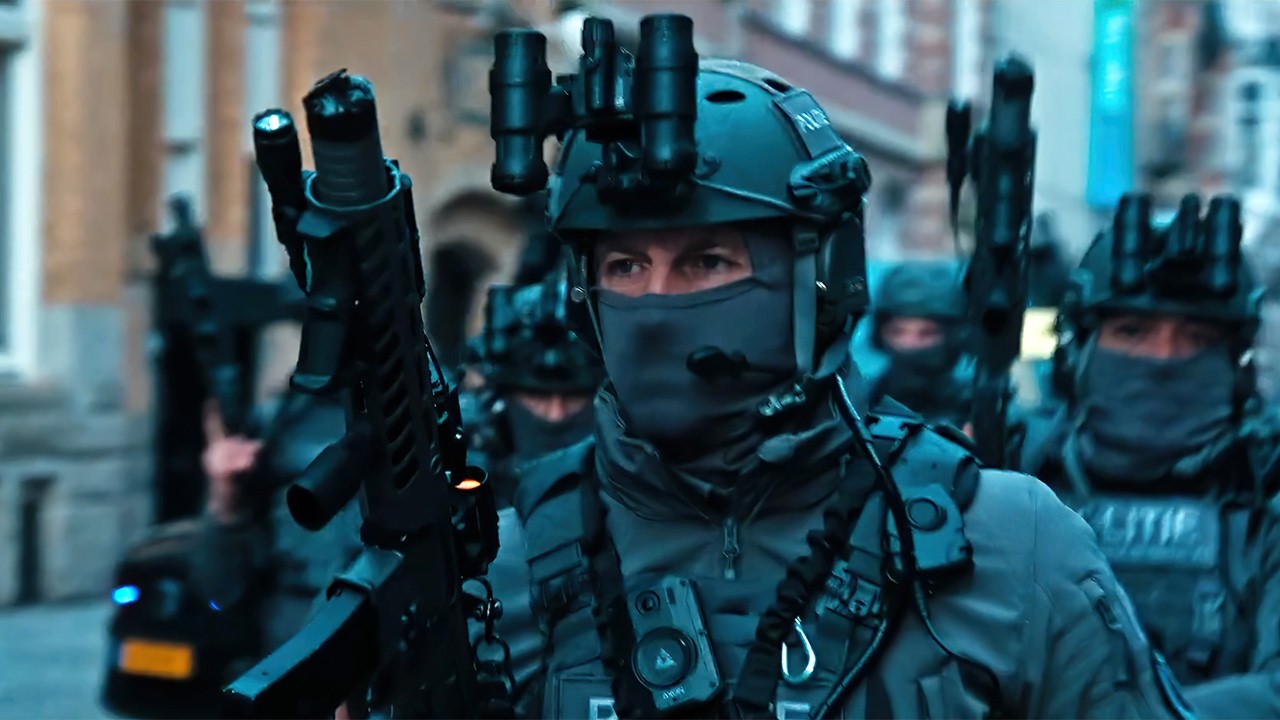 2025最新犯罪片《i人質危機》，真實事件改編，驚險對峙生死較量！