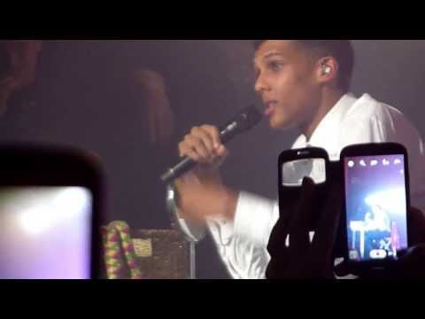 stromae---leçon-26-/-tous-les-mêmes-live-@-le-trianon,-paris,-2013-hd