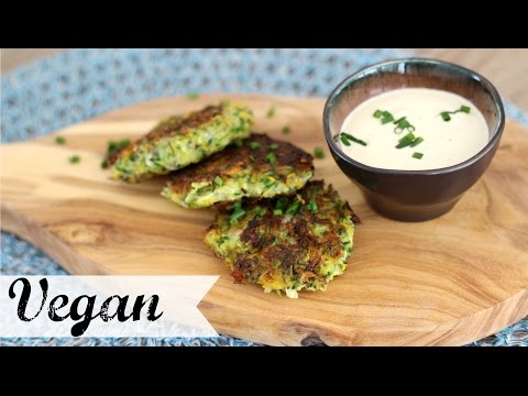 Schnell & einfach leckere Zucchinibratlinge mit Tzatziki kochen. || How to cook simple & easy Zucchi. 