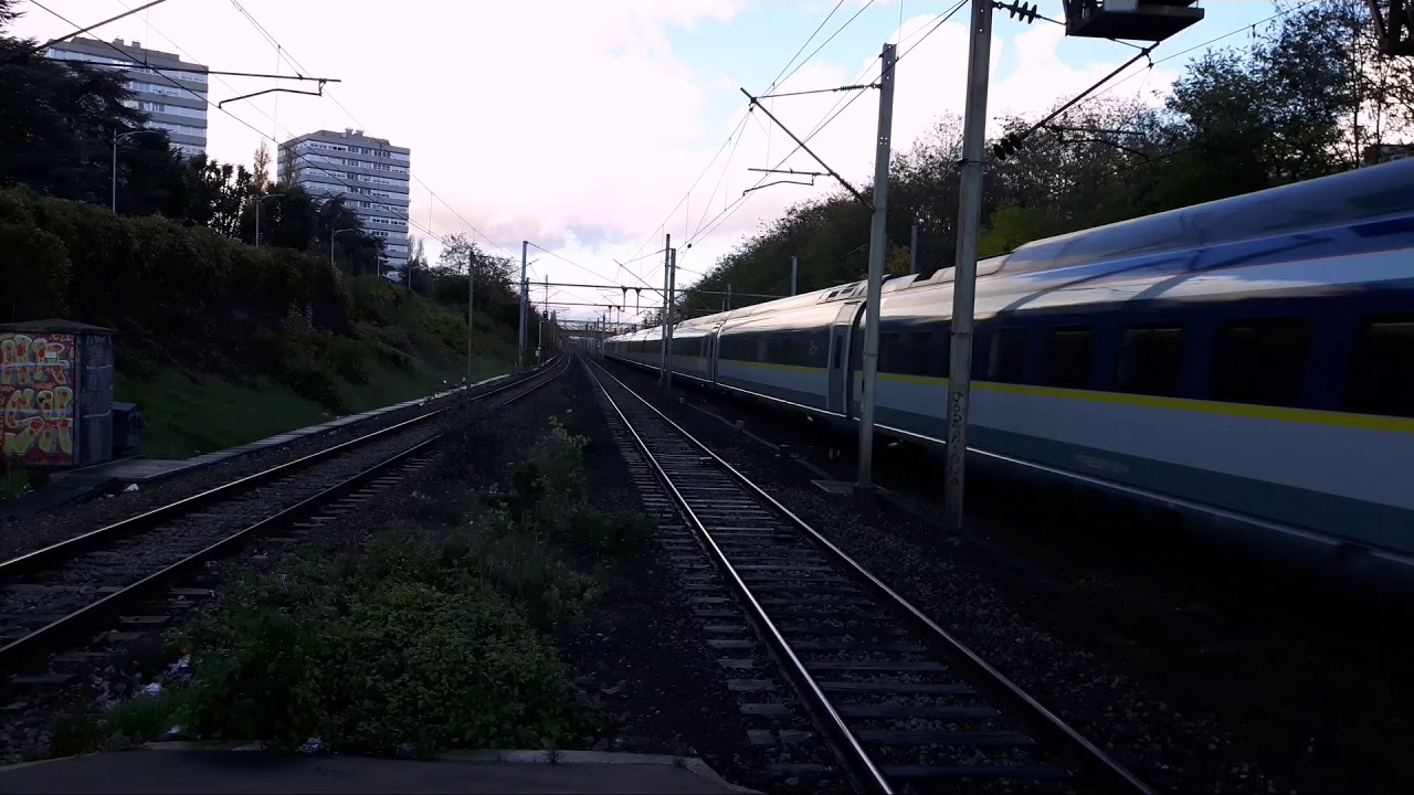 Garges-Sarcelles (RER D) passage d'un train Eurostar