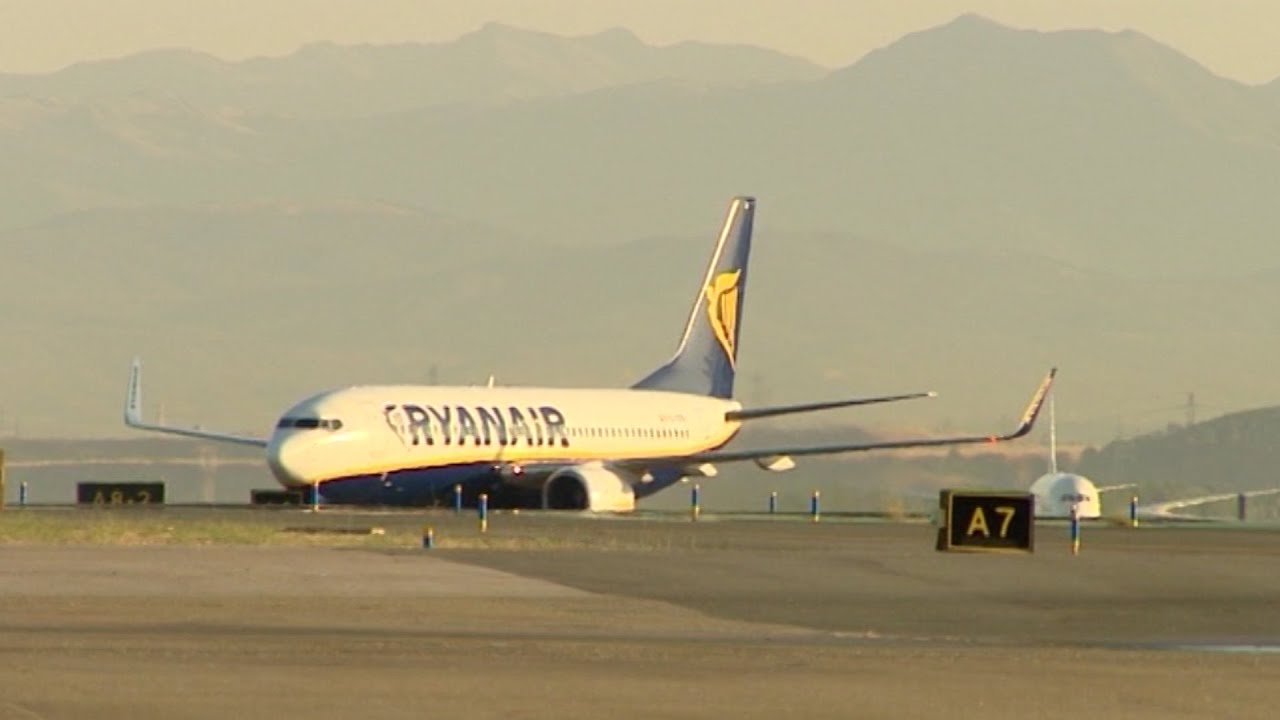 Una sentencia permite a Ryanair cobrar más por exceso en el equipaje de mano