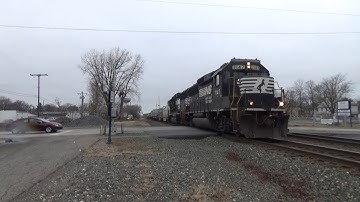 NS local (Ft. Wayne bound) in Chesterton, Indiana