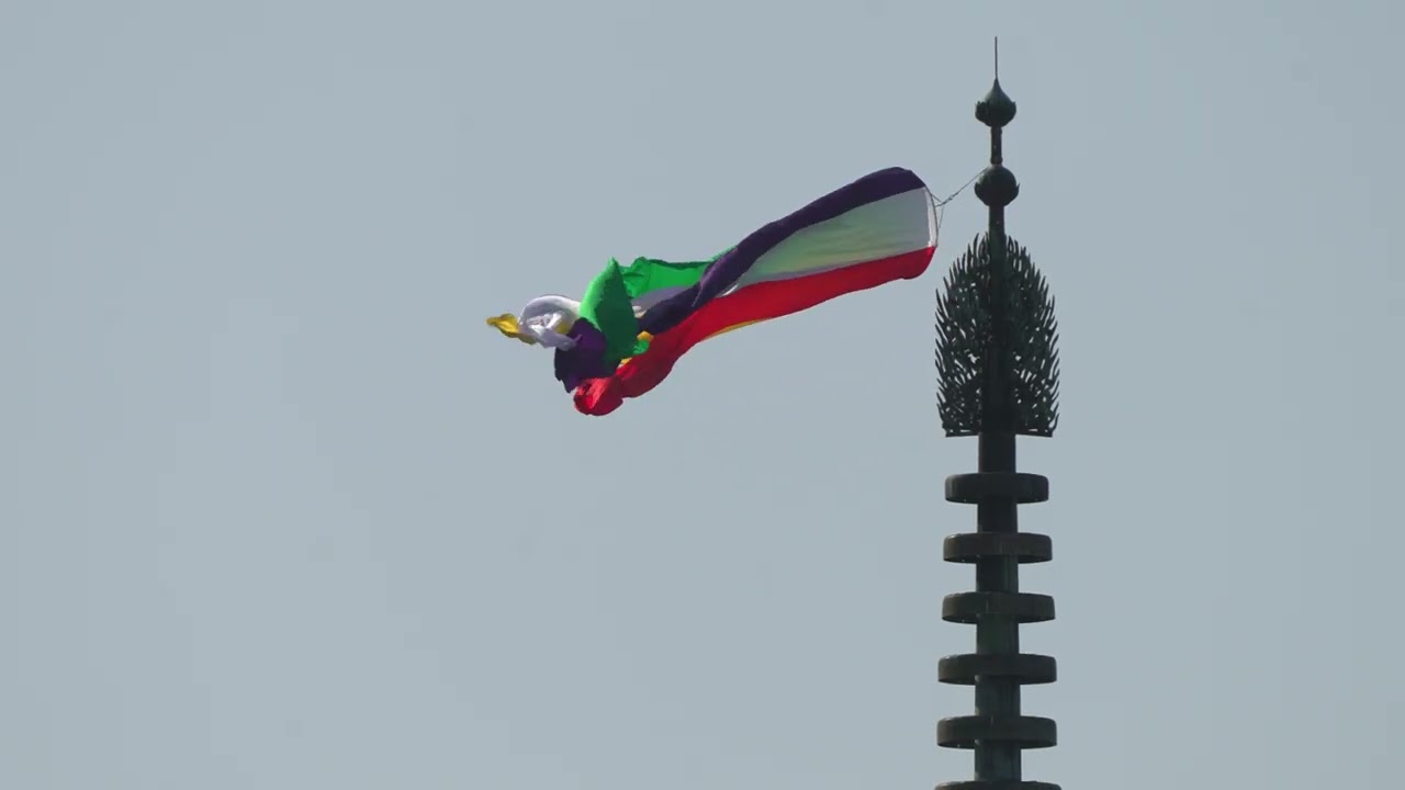 薬師寺東塔落慶（映像素材） - YouTube