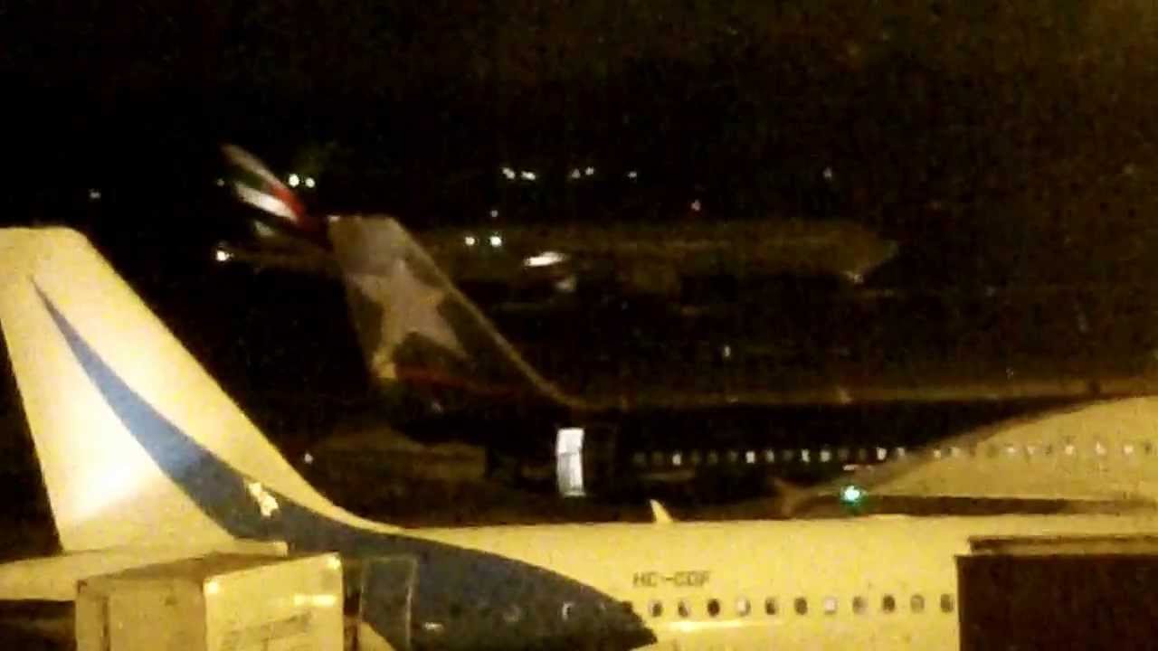 Cumbica, Guarulhos - Aeronave da Emirates - voo EK 262 - YouTube