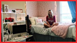 MOVING INTO MY COLLEGE DORM ROOM