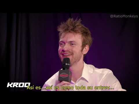 FINNEAS Billie Eilish Imita A Alex Turner Subs Español 