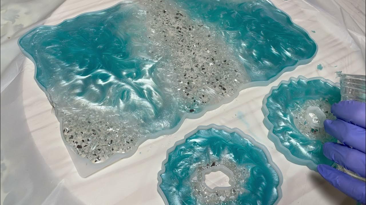 How to make resin tray with coasters! Light blue resin tray with glass