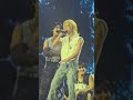 Stray Kids DominATE Paris 아기염라대왕 용복이 오늘은 French 로 Stray Kids DominATE Paris 아기염라대왕 용복이 오늘은 French 로