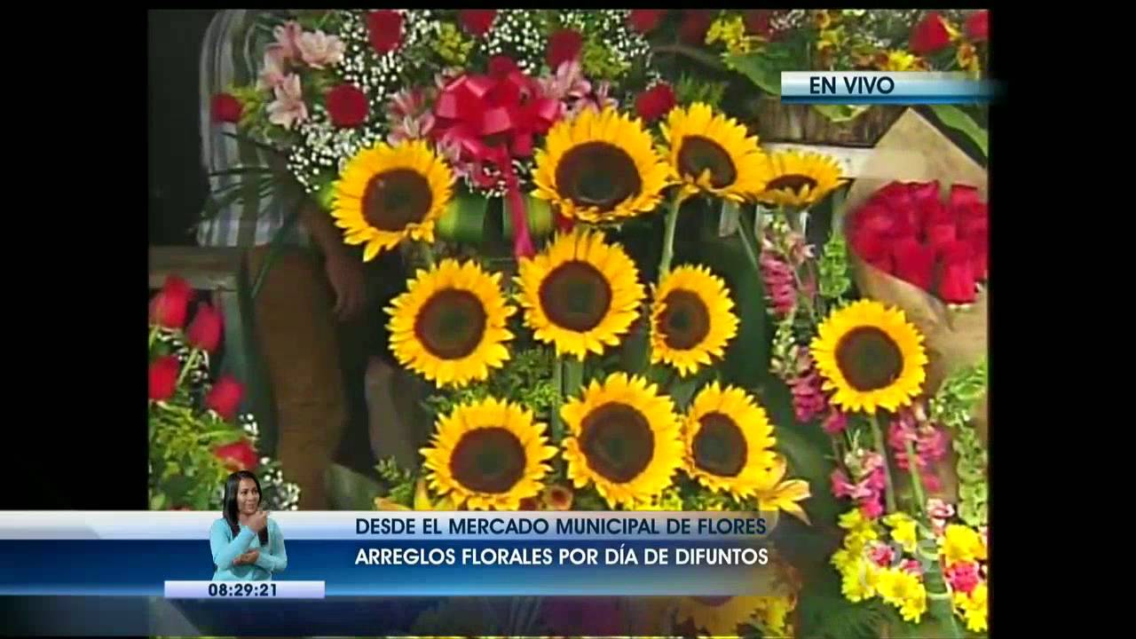 Arreglos florales por el día de los difuntos en el Mercado Municipal de  Flores - YouTube