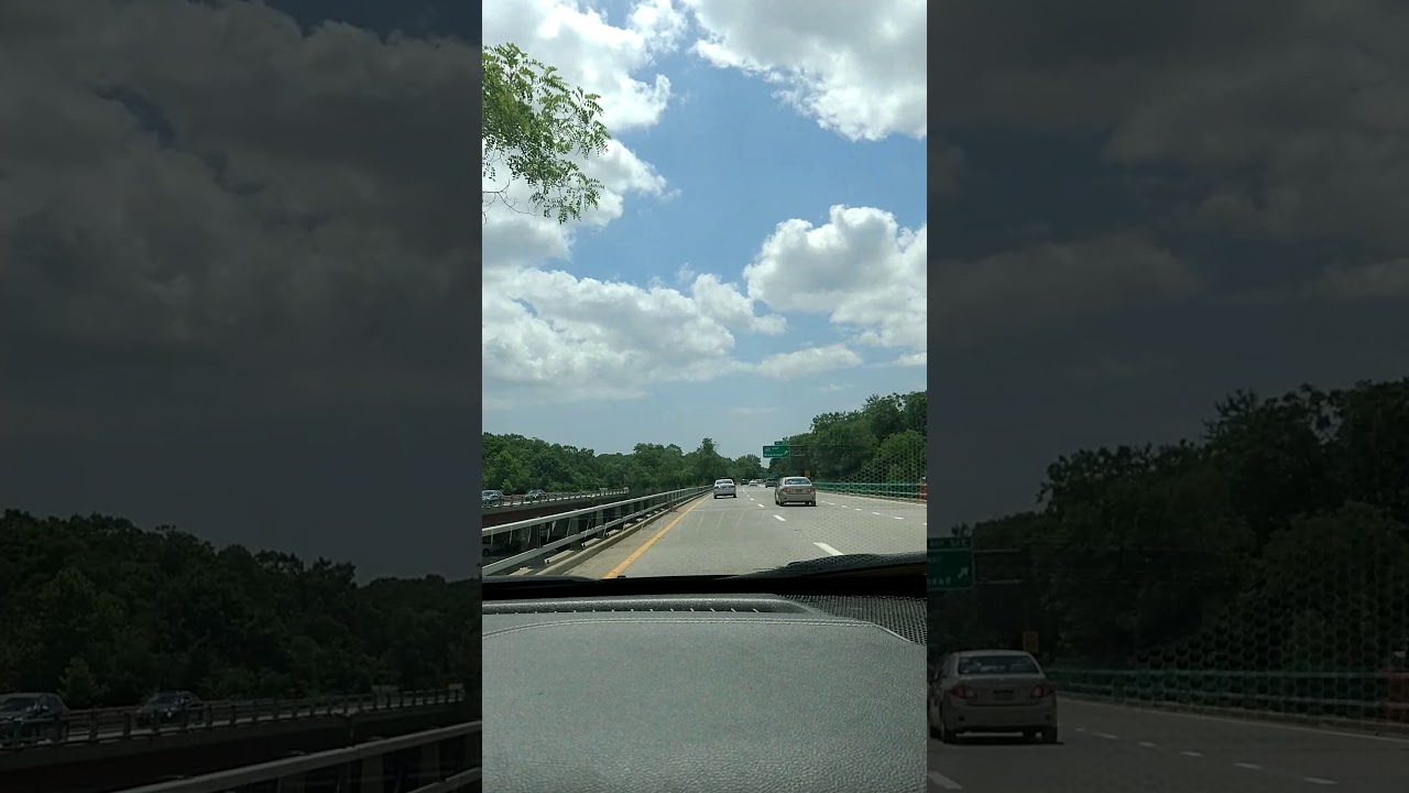 Sagtikos Parkway grooved surface overpassing I-495 south