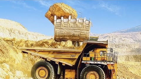 🚜 Liebherr Electric Shovel Loading Massive Belaz Trucks | Extreme Mining Operation 2025