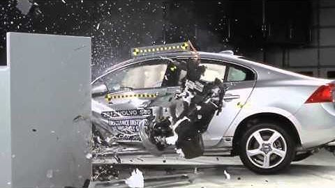 2011-2018 Volvo S60 IIHS Small Overlap Frontal Crash Test