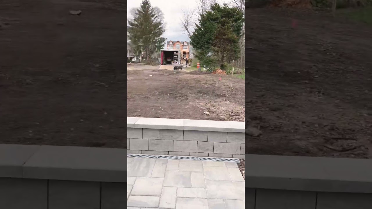 Plants patio retaining wall