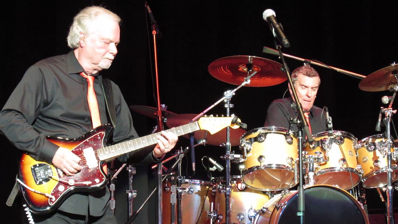 THE VENTURES"Hawaii 50" YouTube