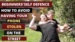 Beginners’ Self Defence - How to Avoid Having Your Phone Stolen on the Street screenshot 1
