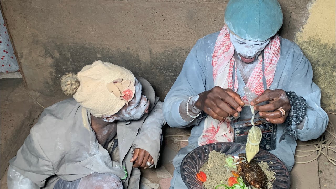 Le Fou Woroli qui a mal au dent et Maini ne veut qu’il lui dérange