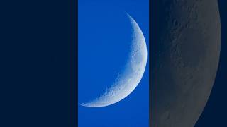 130x super zoom: the Moon