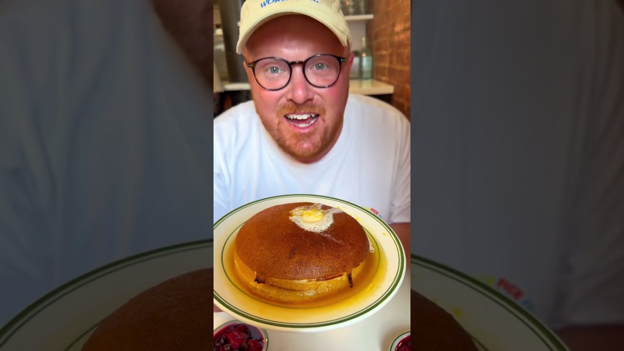 Most famous pancakes in NYC #pancake #nyc #food #dessert #shorts