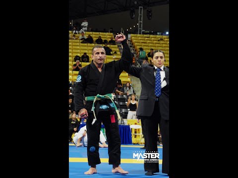 Suyan Queiroz takes home the master 5 lightweight gold! 🥇