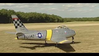 Massive 1/3 RC plane! F-86 Sabre
Henri Wilds Sabre, taken at Cerny la Ferte 2004 Massive 1/3 RC plane! F-86 Sabre
