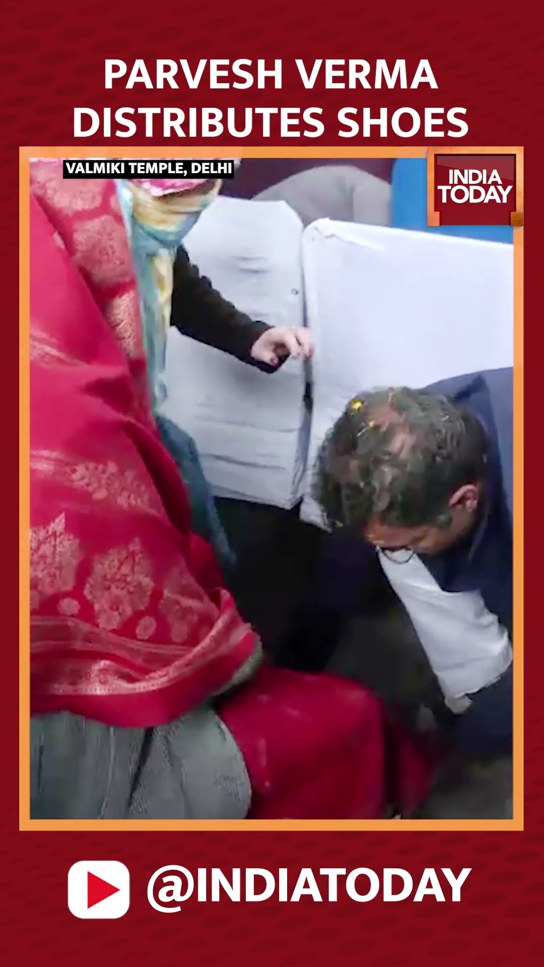 New Delhi's BJP Candidate Parvesh Verma Distributes Shoes For The People Of His Constituency #shorts