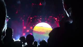 Brit Floyd - The division bell