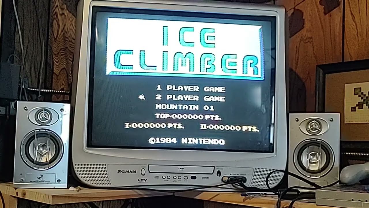 Давайте поиграем в ретро-игру NES 'Ice Climber' на 8-битной консоли 