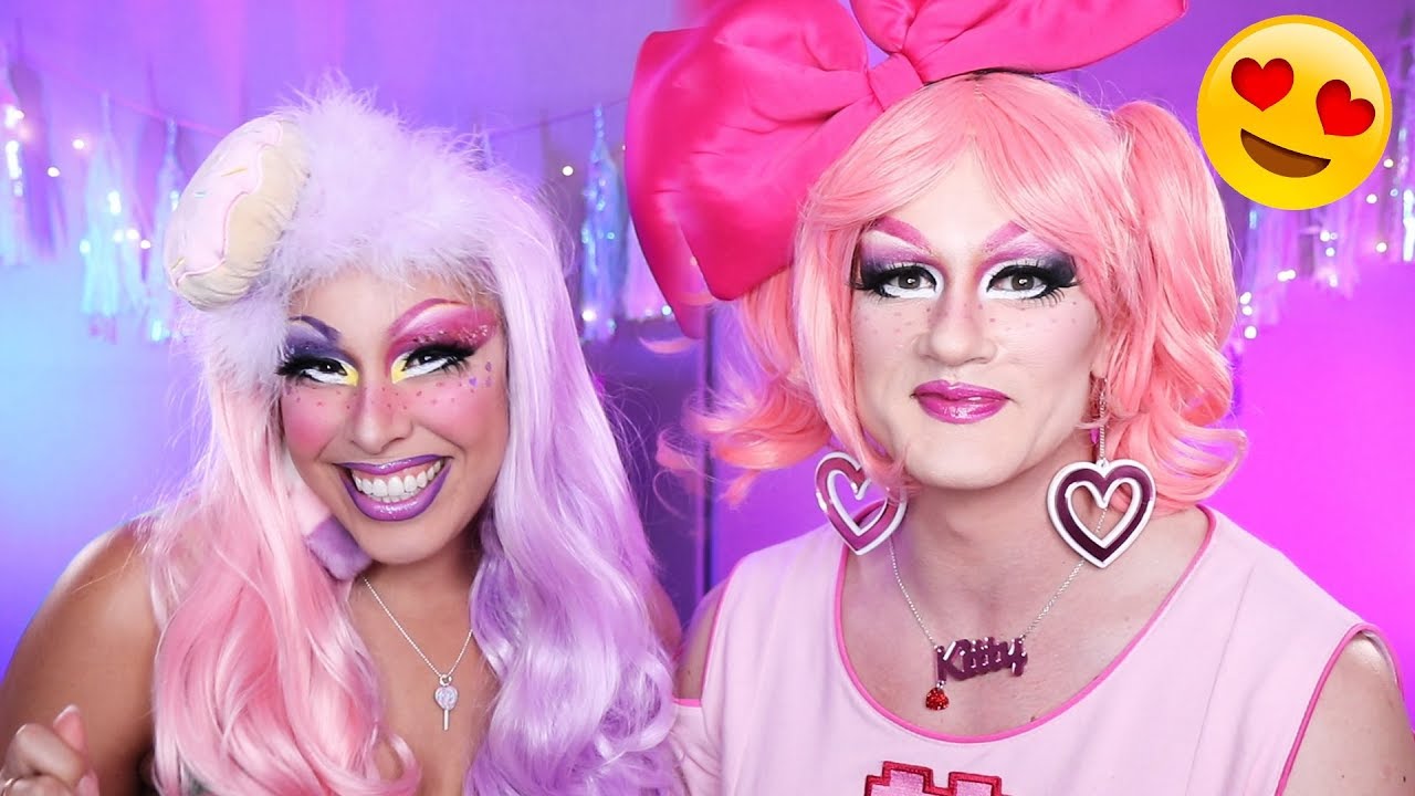 Two Drag Queens Play Video Games - YouTube