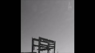 01. Seng° - sisiv° (ft. evryn & barkingbart°)