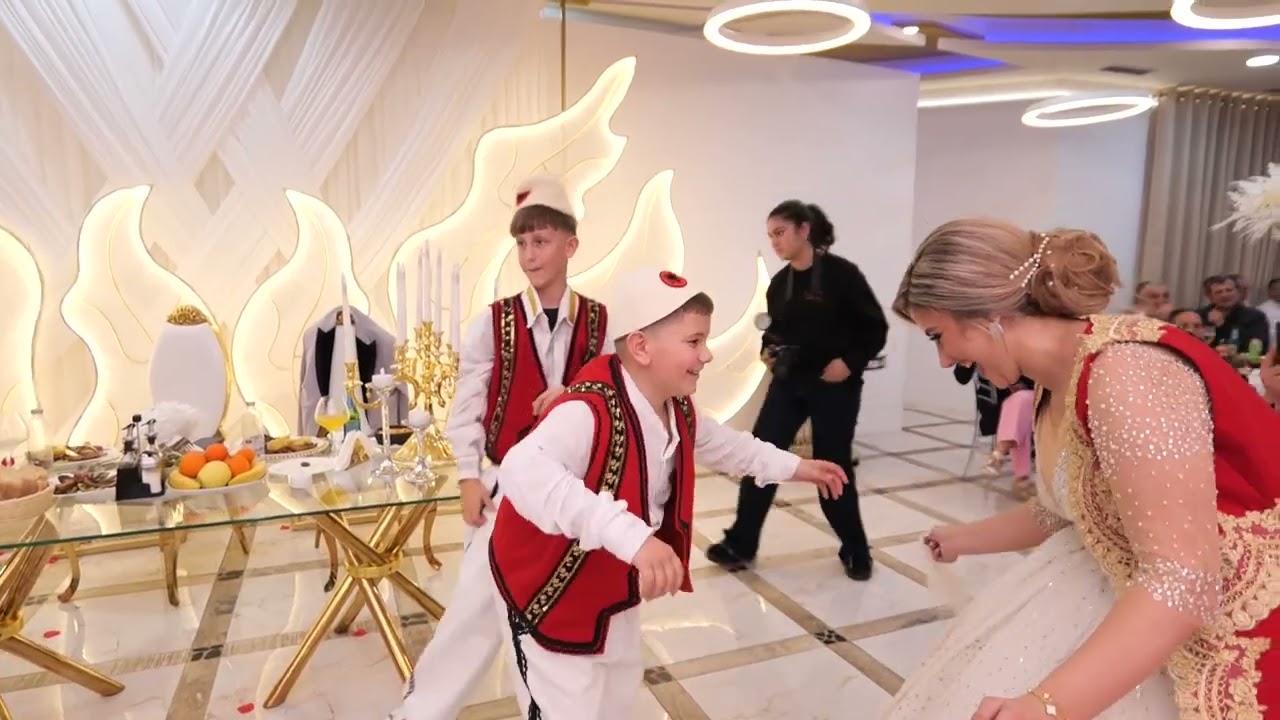 Dasma Anes & Indritit Tradita ne Dasmat Shqiptare me Kostumet PopulloreDasmaShqiptare 2025 GURI SEFA