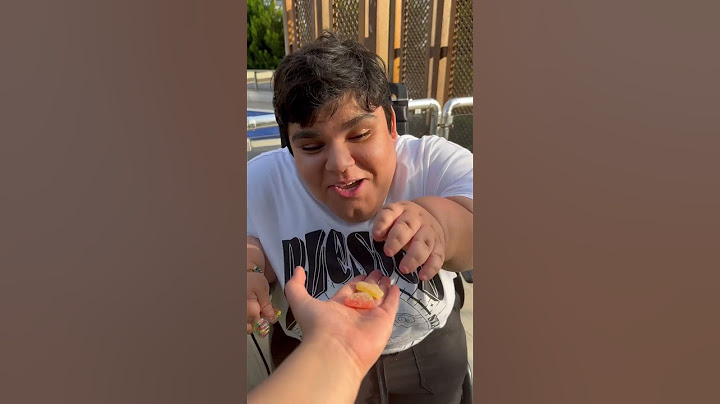 Ekşi şeker yedi 🤢 #keşfet #takip #shortvideo #aboneolun #şaka #mersin #1million