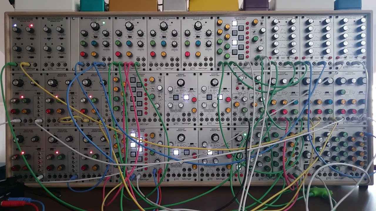 Behringer/ARP 2500 (n° 24) - Square waves again