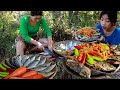 Survival Cooking in forest-Cooking sea fish Stir-Fry with fresh Vegetable for lunch-Cooking skills