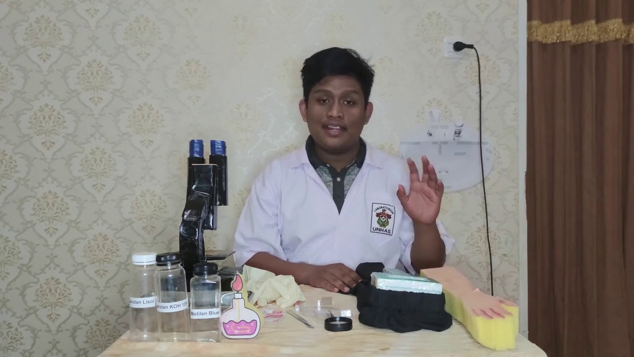 Clinical Skill Lab - Kerokan Kulit dan Pemeriksaan Lampu Wood