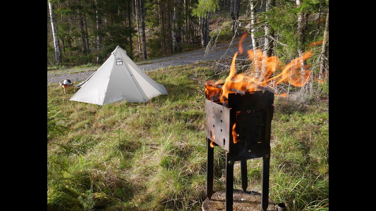 HÖSTCAMPING.   MINI LAVVU MED VÄRMEKÄLLA
