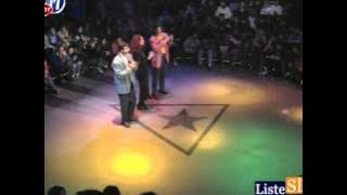 İzel Çelik Ercan   Dönmelisin Sahne Performansı