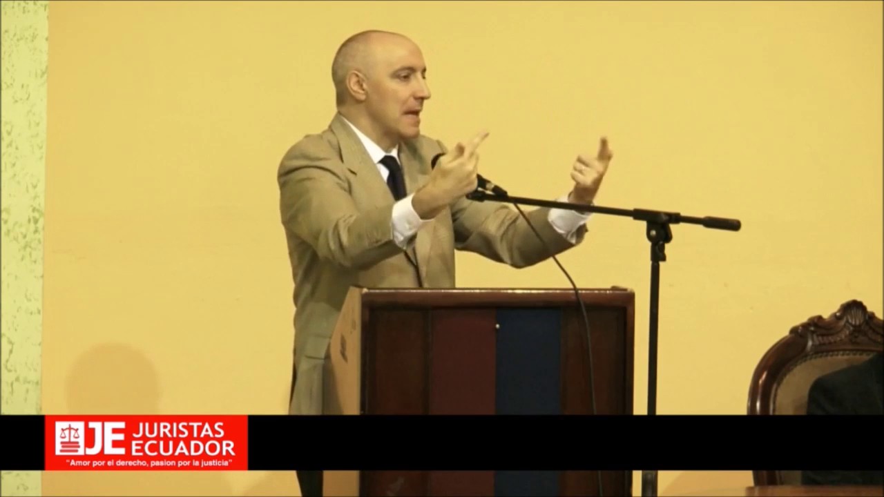 Dr. Miguel Carbonell 