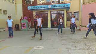 Kaynaklar Ilköğretim Okulu 23 Nisan Gosterisi