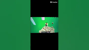 زومبي يلحقني وما ما يق ل طيب وش يبغى 