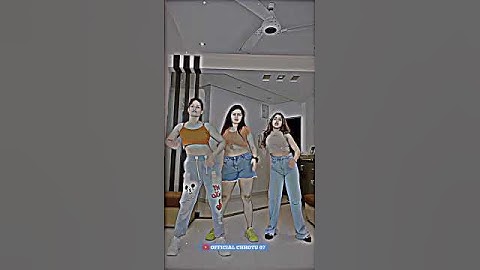 La La La Oree 💖 insta trending song 😍 papi Papi pai 🥀 hot girl status #xml #xml_file #4kstatus