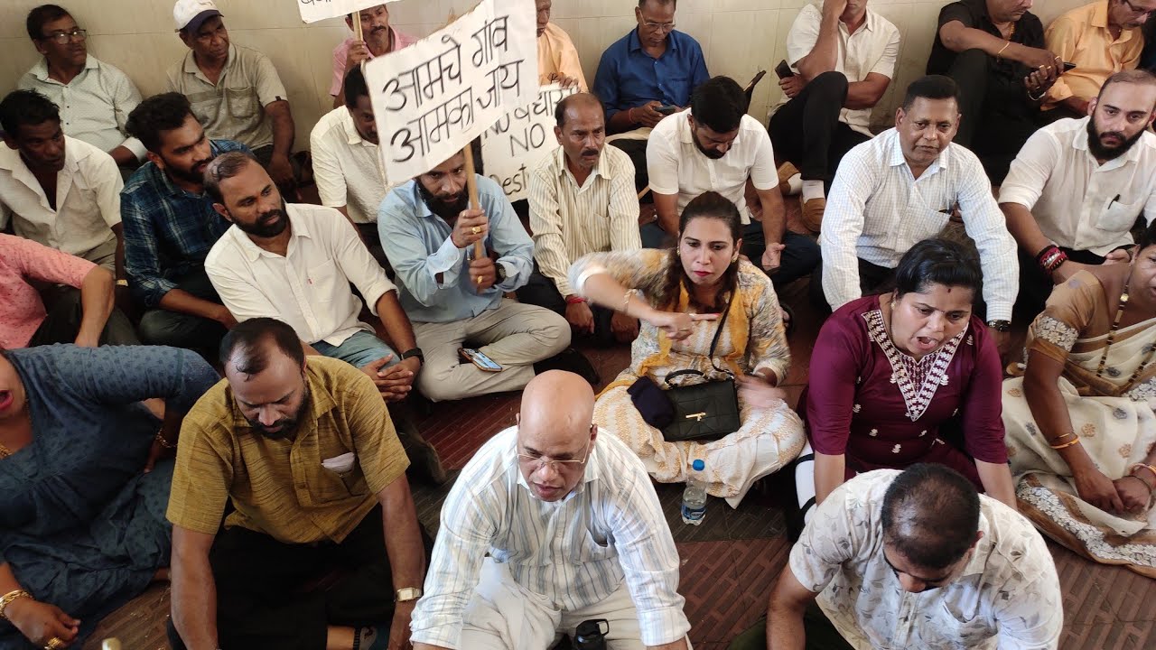 LIVE MIRABHAG PROTESTORS TAKEN TO MARGAO POLICE STATION