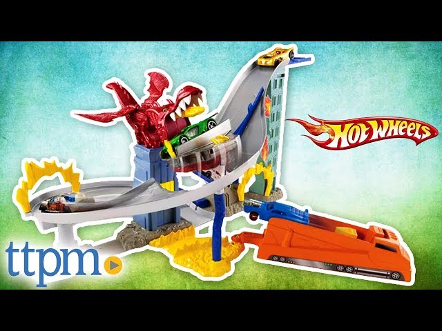 Hot Wheels Defeat the Track Dragon with Dragon Mattel DWL04