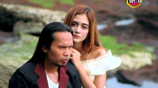 Arya Satria Feat. Irenne Ghea - Kita Tak Mungkin Bersama | Dangdut [OFFICIAL] chords