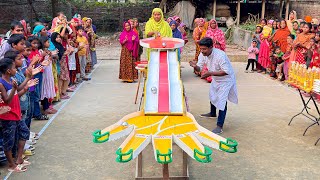 হাতের আঙ্গুলে বল বাধিয়ে গ্রামের আপারা কিভাবে বিনামুল্য প্রয়োজনীয় উপহার জিতে নিলো দেখুন ? আজব খেলা